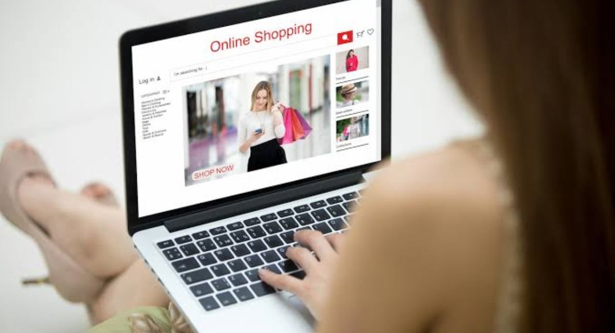online-shopping-mistakes-to-avoid-when-buying-fashion-items